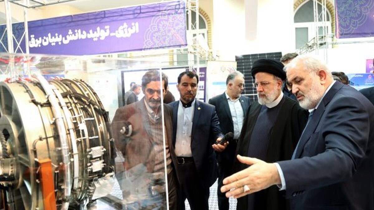 بازدید سه ساعته دکتر رئیسی از نمایشگاه توانمندی‌های تولیدات داخل/ صدور دستور رفع مشکلات و تسهیل و تسریع در روند فعالیت شرکت‌های دانش‌بنیان