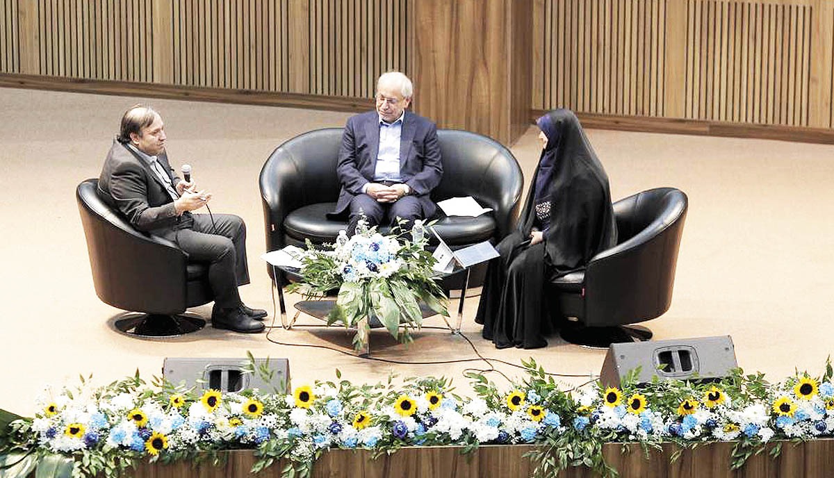 درسهای ماندگار آموزگار «اقتصاد ایران»/ گزارش مراسم بزرگداشت دکتر مسعود نیلی در دانشگاه شریف درسهای ماندگار آموزگار «اقتصاد ایران»/ گزارش مراسم بزرگداشت دکتر مسعود نیلی در دانشگاه شریف
