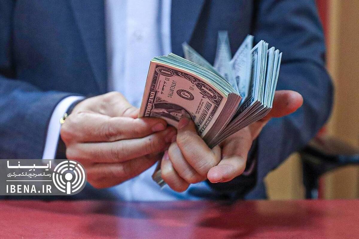 کاهش پایه پولی و نرخ رشد نقدینگی باعث کنترل انتظارات تورمی می‌شود