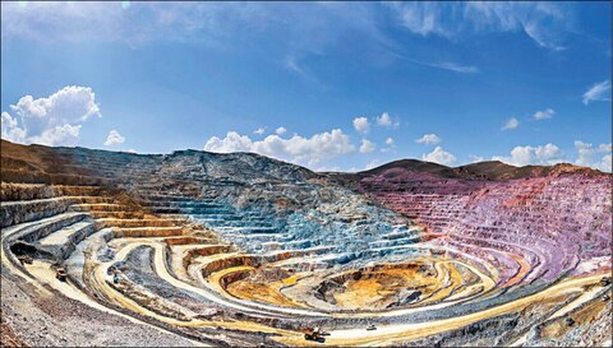 ارزش بیمه نامه‌های صادره صندوق بیمه معدنی ۳۵۸۲۴ میلیارد ریال شد/ مجموع بیمه نامه‌های صندوق از ابتدای فعالیت تا پایان آذر امسال؛ ۱۹۴۷ فقره