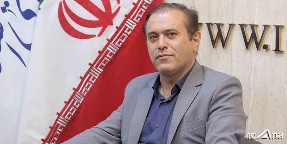 قرارداد‌های یک طرفه خودروسازان ناشی از انحصار در بازار خودرو است