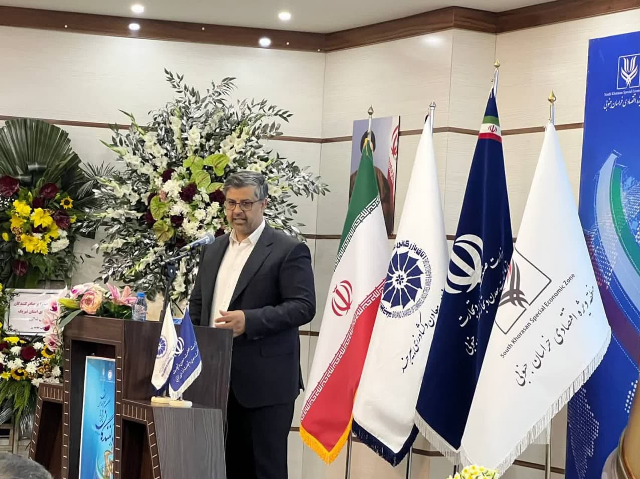 تبدیل خراسانجنوبی به قطب فرآوری گوهرسنگ در خاورمیانه تا ۱۴۰۵ تبدیل خراسانجنوبی به قطب فرآوری گوهرسنگ در خاورمیانه تا ۱۴۰۵
