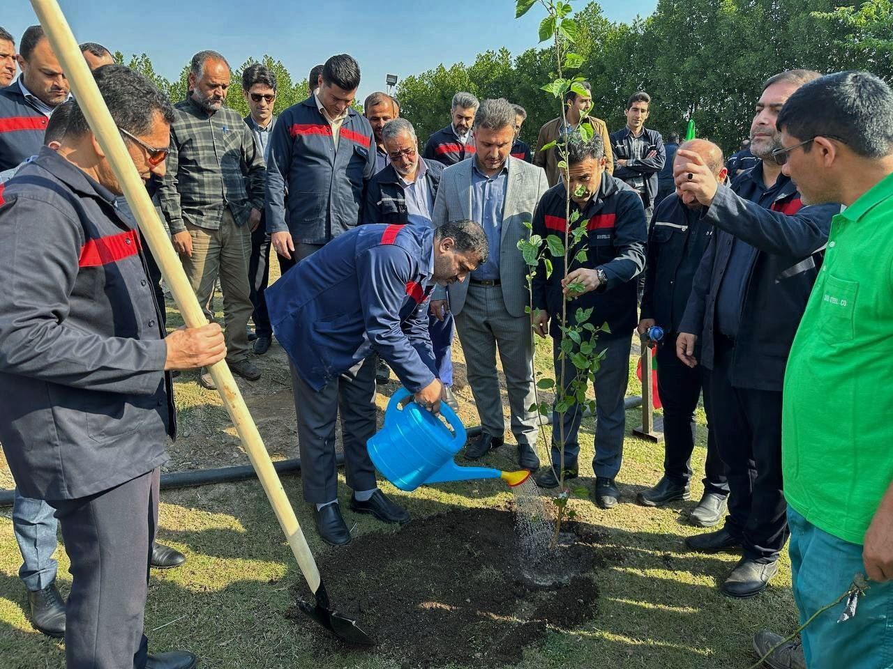 برگزاری آئین روز درختکاری در شرکت فولاد اکسین خوزستان برگزاری آئین روز درختکاری در شرکت فولاد اکسین خوزستان