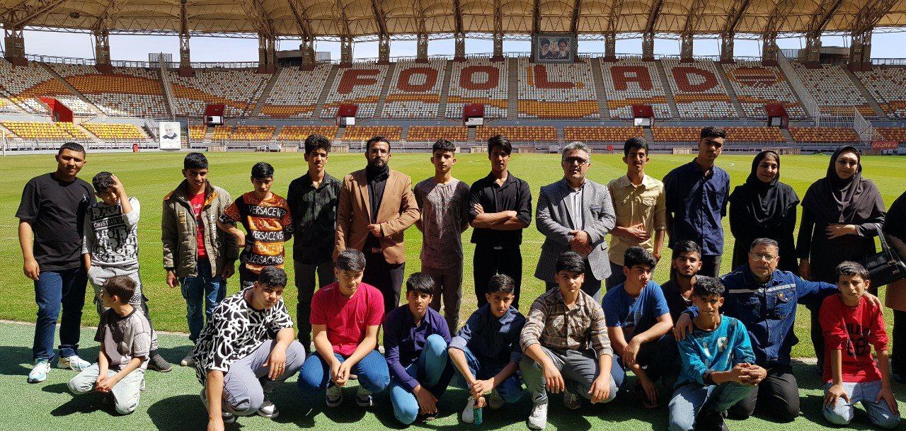 بازدید جمعی از کودکان و نوجوانان بهزیستی استان از فولاد خوزستان بازدید جمعی از کودکان و نوجوانان بهزیستی استان از فولاد خوزستان