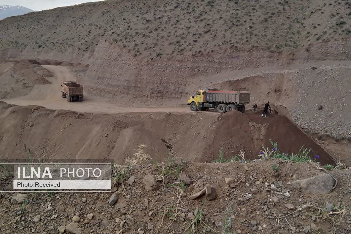 صدور رای قضایی برای توقف بهرهبرداری از معدن هرنج طالقان صدور رای قضایی برای توقف بهرهبرداری از معدن هرنج طالقان