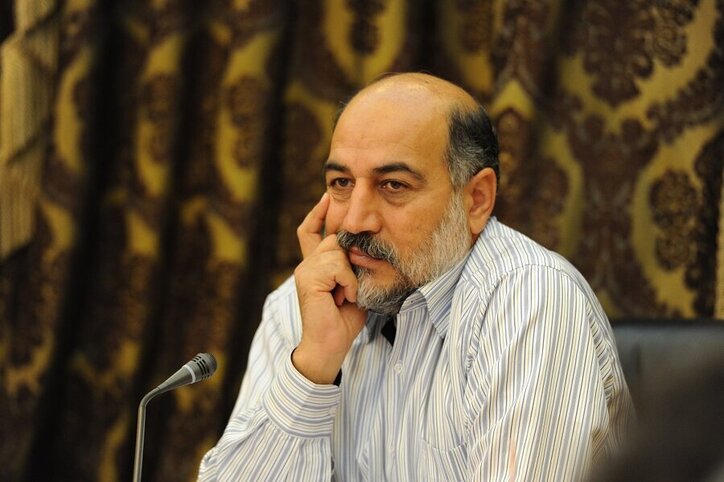 تفکری که می‌خواهد مردم گاری سوار شوند | مافیا‌ها در هیات مدیره‌ها زندگی می‌کنند | مسوول مستقیم بازار خودرو کیست؟ | دولت دو وزیر معرفی کند