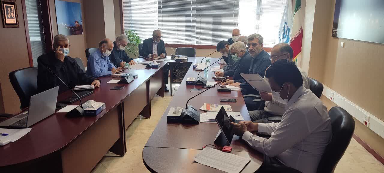 با حضور دکتر پورمند دویست و یکمین جلسه تولید میدکو انجام شد با حضور دکتر پورمند دویست و یکمین جلسه تولید میدکو انجام شد