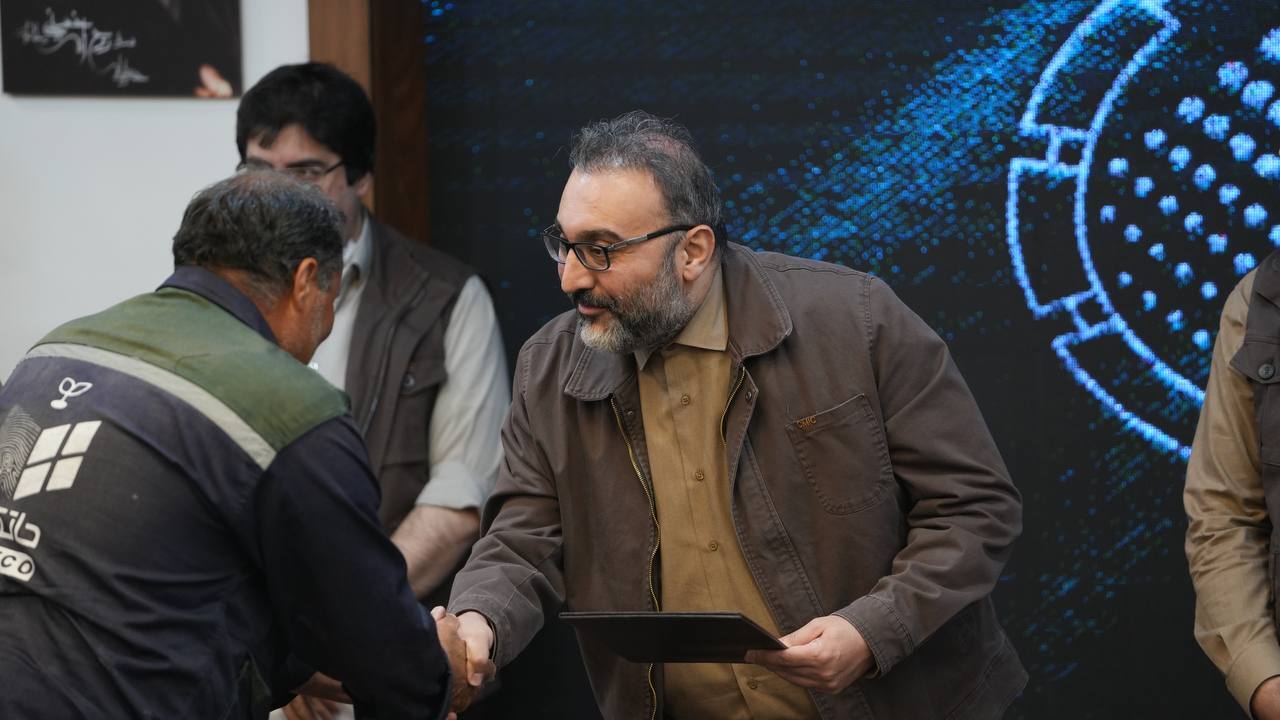 تجلیل از کارگران نمونه چادرملو