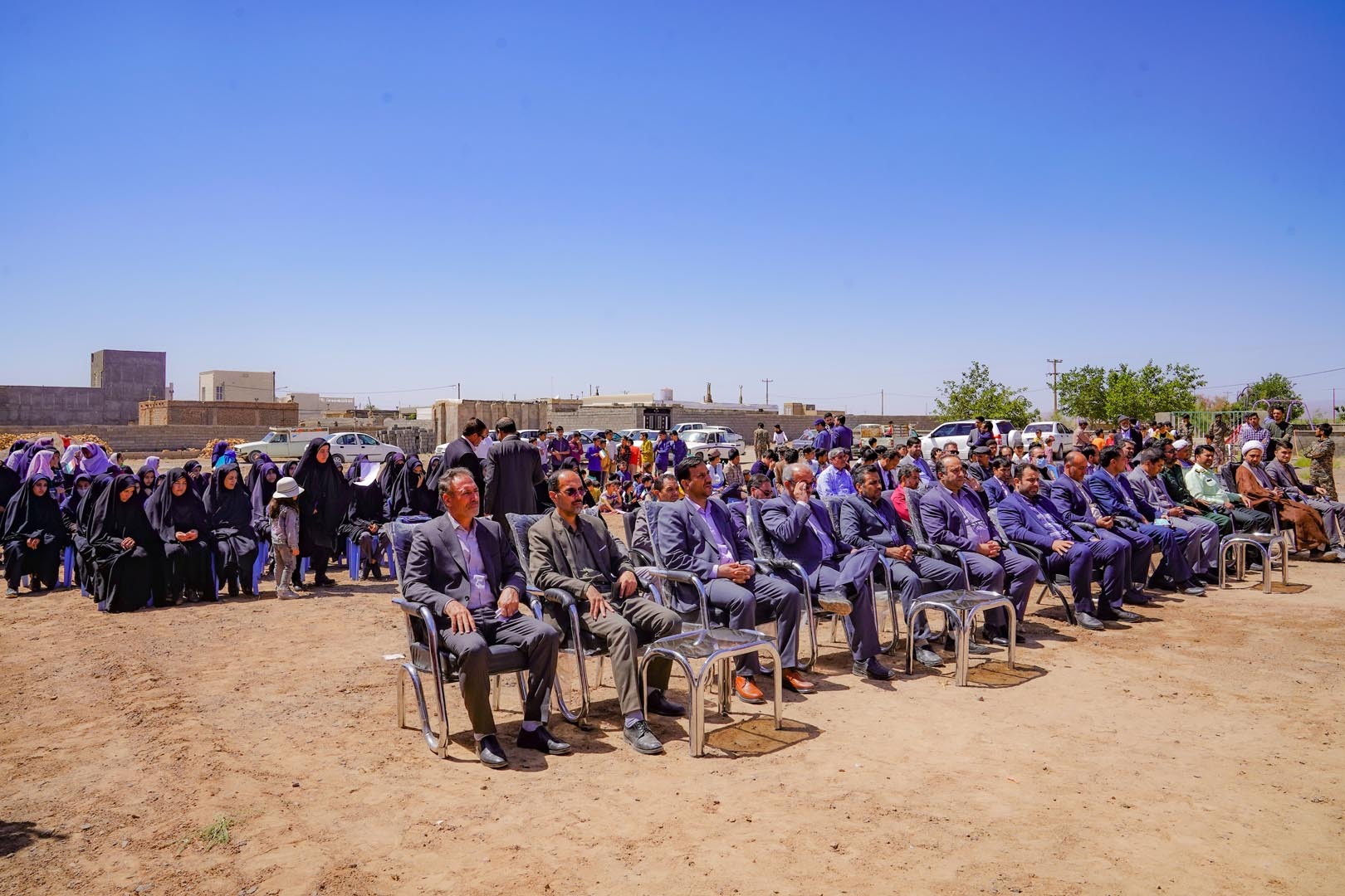 آئین کلنگ زنی مدرسه شش کلاسه سیمیدکو در روستای ابراهیمی خواف برگزار شد