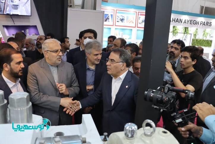 حضور پرقدرت هلدینگ سدید در نمایشگاه نفت و گاز/ سدید بازوی توانمند صنعت کشور