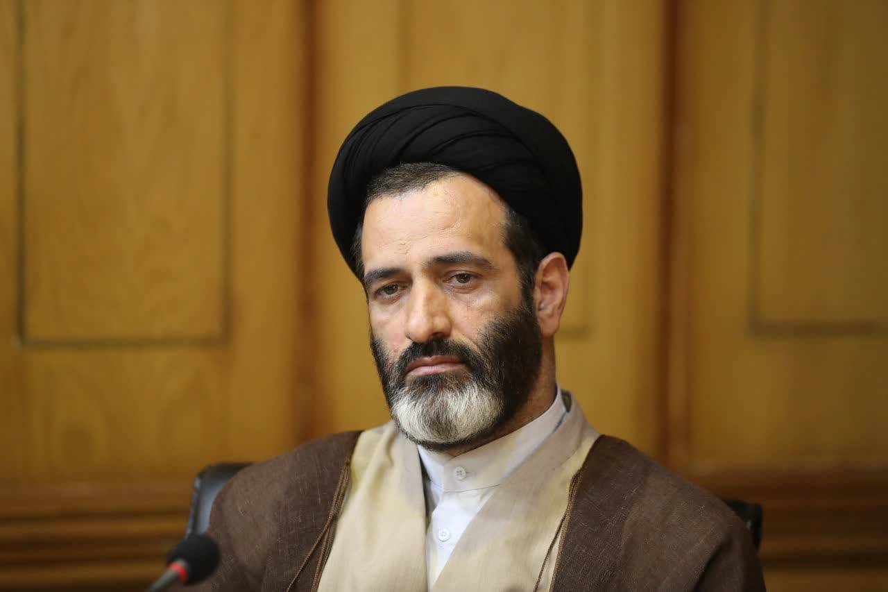 آماده سرمایه&zwnj;گذاری در معادن فلز شهرستان سنقر هستیم