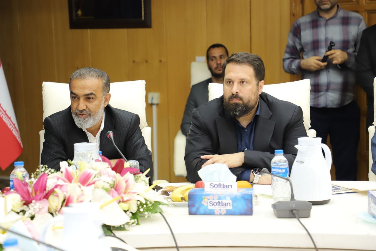 بازدید دکتر خاندوزی وزیر امور اقتصادی و دارایی از گروه ملی صنعتی فولاد ایران بازدید دکتر خاندوزی وزیر امور اقتصادی و دارایی از گروه ملی صنعتی فولاد ایران
