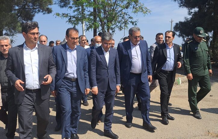 بازدید معاون وزیر صنعت، معدن و تجارت از شهرک‌های صنعتی پارس آباد