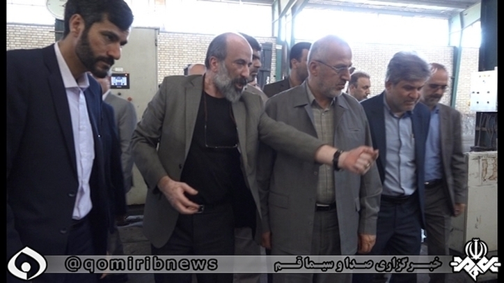 بازدید استاندار از دو واحد صنعتی در قم