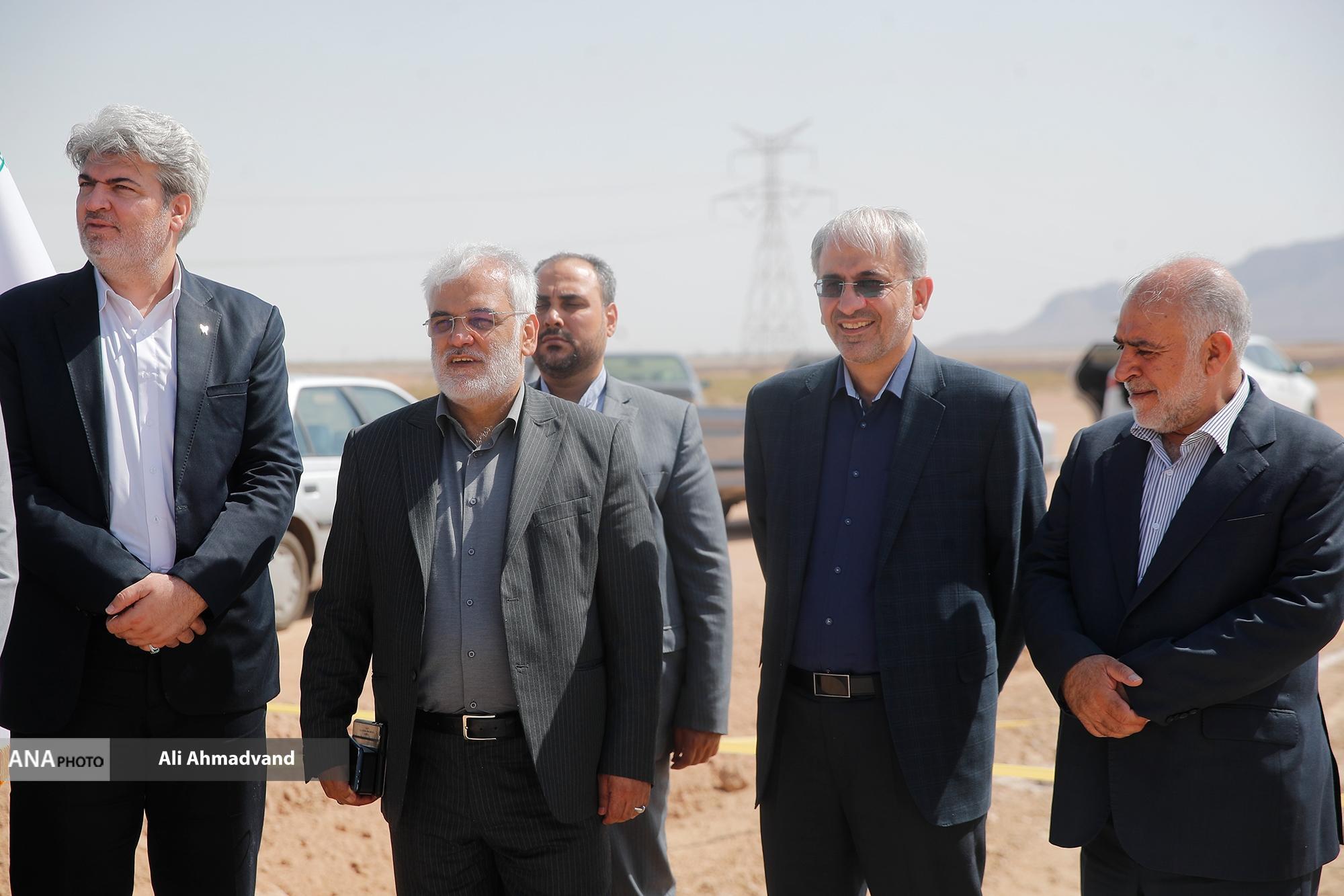 مراسم کلنگزنی کارگاه مهندسی معکوس و «سرای نوآوری فولاد، زنجیره تأمین و صنایع وابسته دانشگاه آزاد اسلامی سیرجان» برگزار شد مراسم کلنگزنی کارگاه مهندسی معکوس و «سرای نوآوری فولاد، زنجیره تأمین و صنایع وابسته دانشگاه آزاد اسلامی سیرجان» برگزار شد
