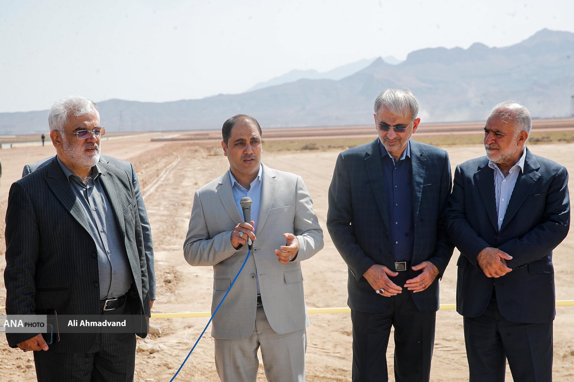 مراسم کلنگزنی کارگاه مهندسی معکوس و «سرای نوآوری فولاد، زنجیره تأمین و صنایع وابسته دانشگاه آزاد اسلامی سیرجان» برگزار شد مراسم کلنگزنی کارگاه مهندسی معکوس و «سرای نوآوری فولاد، زنجیره تأمین و صنایع وابسته دانشگاه آزاد اسلامی سیرجان» برگزار شد