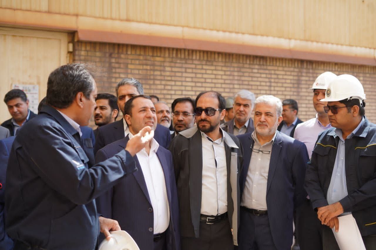 دیدگاه تخصصگرایی و جوانگرایی در گلگهر را ارج مینهیم دیدگاه تخصصگرایی و جوانگرایی در گلگهر را ارج مینهیم