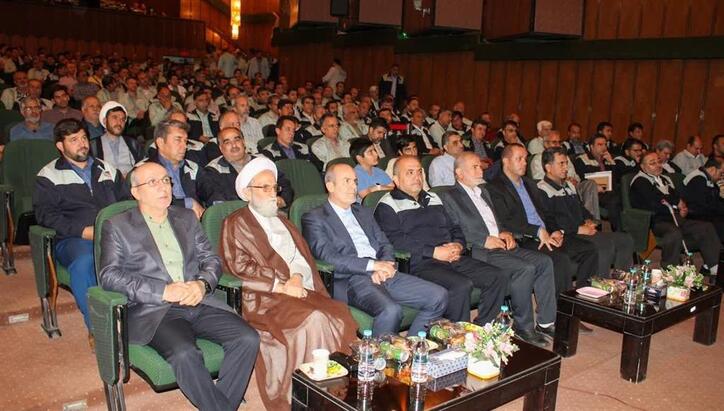 آرمان امام خمینی (ره) تقویت روح همبستگى و اتحاد میان مسلمانان جهان بود