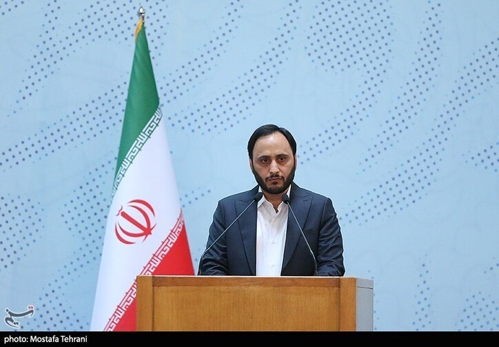 تراز اقتصادی ایران مثبت شد/ بدهی‌های خارجی کاهش یافت/ تب بازار خودرو فروکش می‌کند