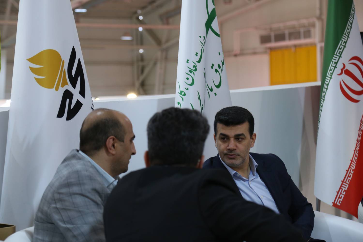 معاون وزیر صمت از غرفه صباانرژی در نمایشگاه صنعت مالی بازدید کرد