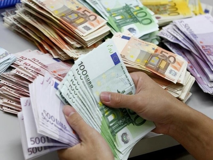 افت یورو در برابر پوند