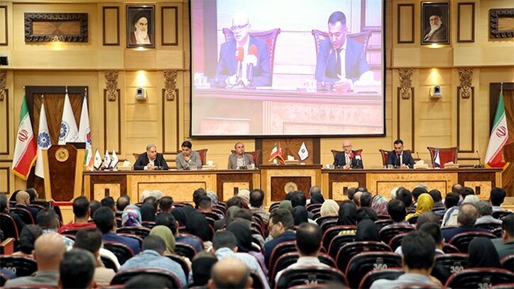 تجارت ایران و ترکیه را به بخش خصوصی واگذار کنید