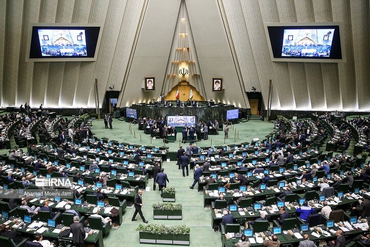 نمایندگان موافق وزیر پیشنهادی صمت چه گفتند؟