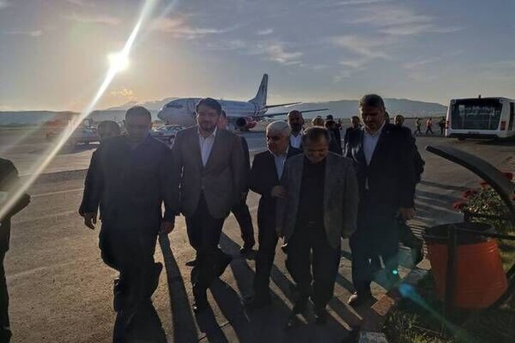 وزیر راه و شهرسازی وارد تبریز شد