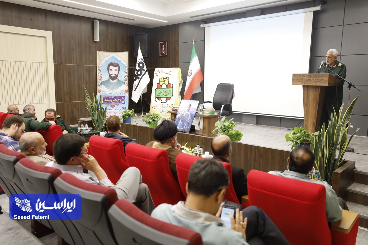 امروز مکتب جمهوری اسلامی ایران مورد تهاجم دشمن است/ فولاد مبارکه یکی از عناصر قدرت نظام محسوب میشود امروز مکتب جمهوری اسلامی ایران مورد تهاجم دشمن است/ فولاد مبارکه یکی از عناصر قدرت نظام محسوب میشود