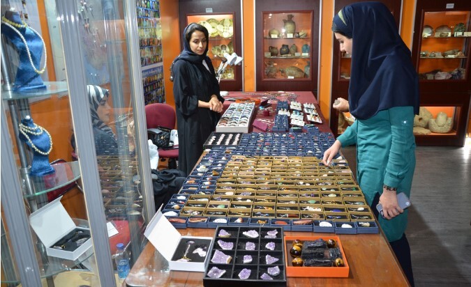 نمایشگاه سنگ و کانی در موزه علوم‌زمین سازمان زمین‌شناسی و اکتشافات‌ معدنی کشور میزبان علاقه‌مندان