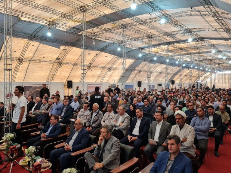آغاز عملیات اجرایی پروژه کارخانه کنسانتره دومیلیون تنی گلالی در کردستان آغاز عملیات اجرایی پروژه کارخانه کنسانتره دومیلیون تنی گلالی در کردستان
