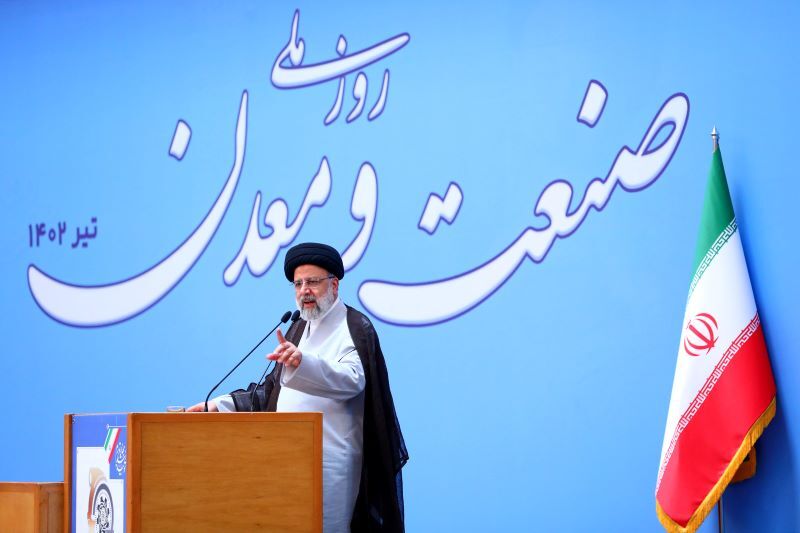 تقدیر از آلومینای ایران به عنوان واحد نمونه ملی در حوزههای صنعتی و معدنی تقدیر از آلومینای ایران به عنوان واحد نمونه ملی در حوزههای صنعتی و معدنی