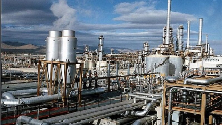 سهام‌داران خرد قربانی اصلی افزایش نرخ خوراک پتروشیمی