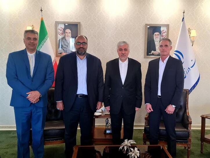 جذب استعداد‌ها و نخبگان ورزش بافق با افتتاح دهکده ورزشی/ تقدیر وزیر ورزش از فعالیت‌های گسترده ورزشی در سنگ آهن مرکزی ایران