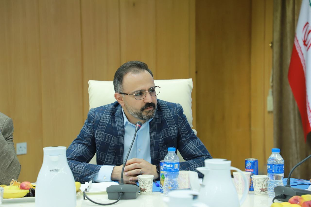 اولین جلسه هم اندیشی مدیران شرکت‌های فولادی استان خوزستان در گروه ملی صنعتی فولاد ایران برگزار شد