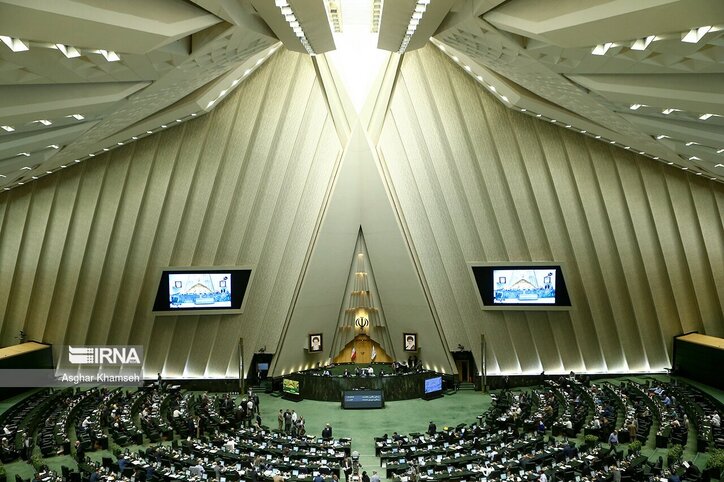 نمایندگان مجلس در بررسی لایحه ایجاد وزارت بازرگانی به پیشنهادات بخش خصوصی توجه کنند