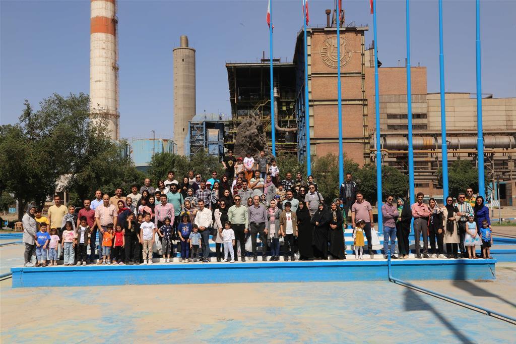 برگزاری نهمین برنامه بازدید خانوادههای کارکنان از ذوب آهن اصفهان برگزاری نهمین برنامه بازدید خانوادههای کارکنان از ذوب آهن اصفهان