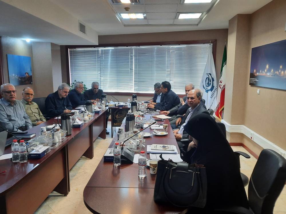 با حضور دکتر پورمند دویست و هفتمین جلسه تولید هلدینگ میدکو برگزار شد