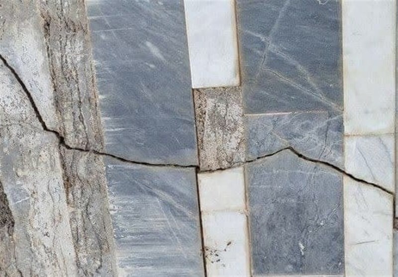 گسل یا معدن زغال سنگ؛ علت تخریب خانهها و فرونشست روستای گسل یا معدن زغال سنگ؛ علت تخریب خانهها و فرونشست روستای