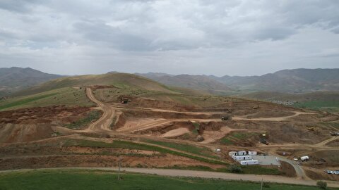جلسه ارزیابی عملکرد ۳ ماهه منتهی به خرداد سال ۱۴۰۲ شرکت توسعه طلای کردستان برگزار شد