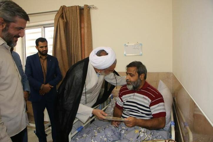 رئیس کل دادگستری استان کرمان با جانبازان آسایشگاه جانبازان گهرزمین دیدار و به درخواست‌های آن‌ها رسیدگی کرد