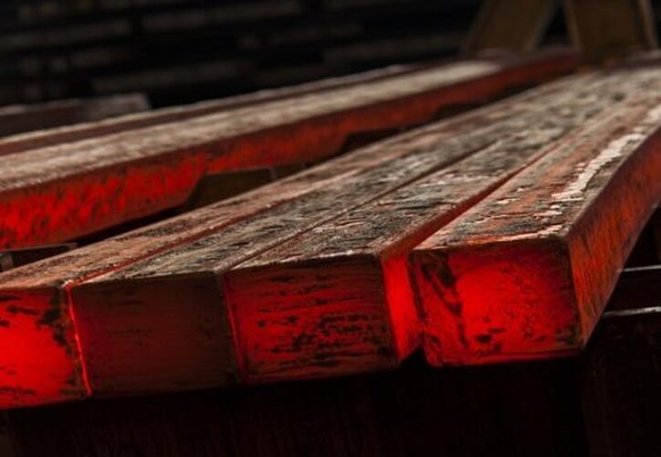 استراتژی صحیح بورس کالا برای تنظیم بازار فولاد