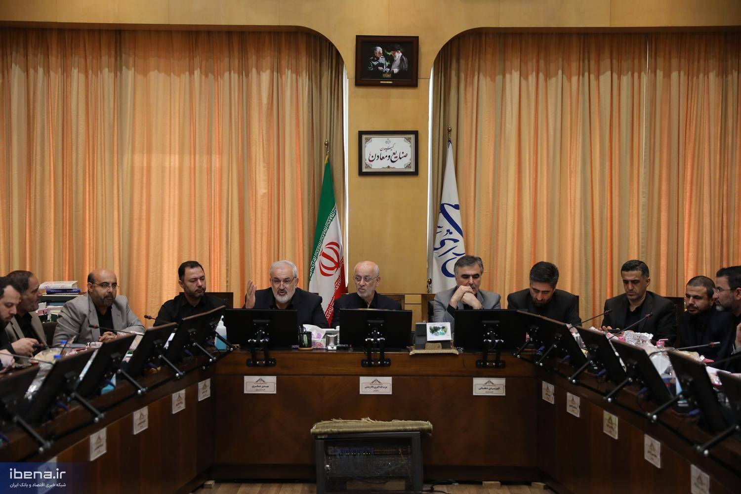 بازار ارز از زمان ریاست فرزین به ثبات رسید/ آمادگی مجلس برای حمایت از استمرار ثبات بازار ارز از زمان ریاست فرزین به ثبات رسید/ آمادگی مجلس برای حمایت از استمرار ثبات