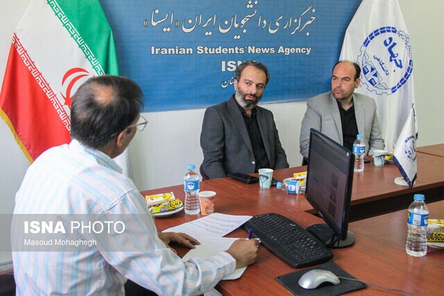 معاون استاندار سمنان در بازدید از ایسنا: جهاددانشگاهی در لبه علم دنیا حرکت میکند معاون استاندار سمنان در بازدید از ایسنا: جهاددانشگاهی در لبه علم دنیا حرکت میکند