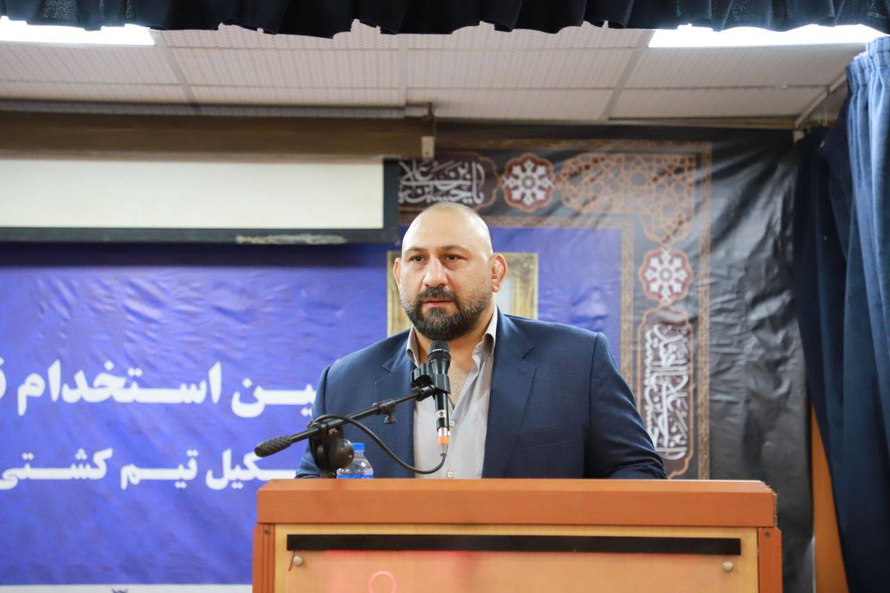 آیین حمایت گروه ملی صنعتی فولاد ایران از قهرمانان کشتی فرنگی خوزستان برگزار شد