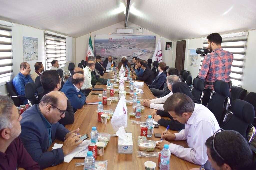 دکتر سعدمحمدی از پروژه احیاء مستقیم فولاد اقلید بازدید کرد دکتر سعدمحمدی از پروژه احیاء مستقیم فولاد اقلید بازدید کرد
