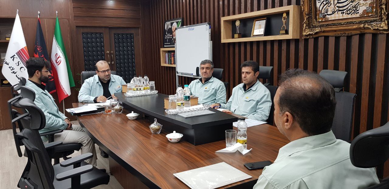 دیدار مدیرعامل با کارکنان شرکت فولاد خوزستان