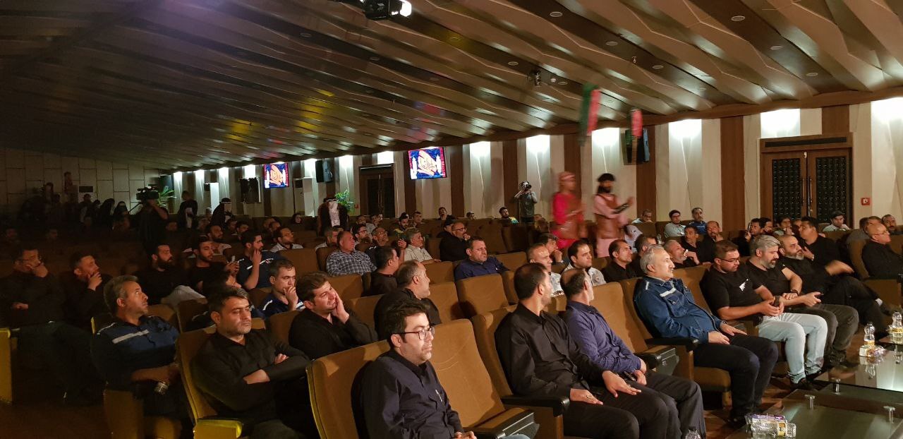 نمایش تعزیه خوانی علمدار کربلا در شرکت فولاد خوزستان برگزار شد نمایش تعزیه خوانی علمدار کربلا در شرکت فولاد خوزستان برگزار شد