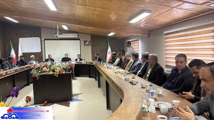 جلسه کارگروه تسهیل رفع موانع تولید در راستای بررسی و پیگیری مشکلات کارخانه سیمان کاوان بوکان