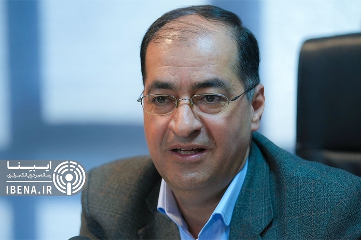 سیاست تثبیت بانک مرکزی ادامه دارد/ نرخ ۲۸۵۰۰ تومانی محصولات پتروشیمی عملا وجود نداشت